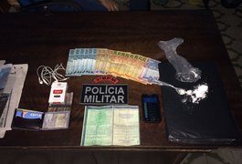 Força Tarefa prende homem com droga escondida em capacete, em Arapiraca