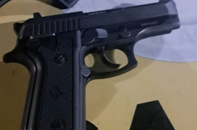 Em bar e com pistola dentro de carro, CAC é detido por policiais militares em Pão de Açúcar