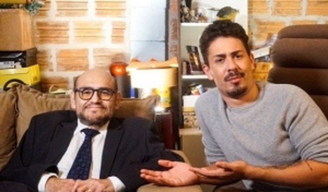 Senhor Barriga, do Chaves, vai à vila do Carlinhos Maia para cobrar o aluguel