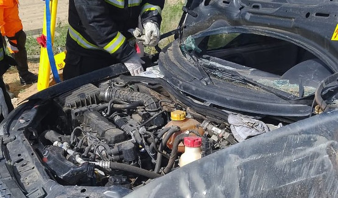 Grave acidente deixa casal e motociclista feridos em município alagoano