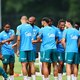 Neymar continua fora de treino da seleção brasileira