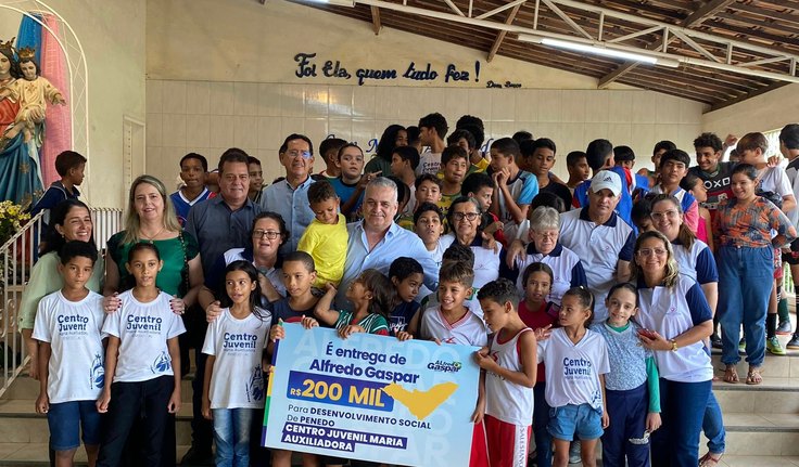 Alfredo Gaspar entrega em Penedo, R$ 1,1 milhão em emendas para Assistência Social e Saúde