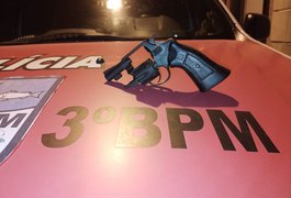 Jovem com arma de fogo é detido por policial à paisana em festa na zona rural de Jaramataia