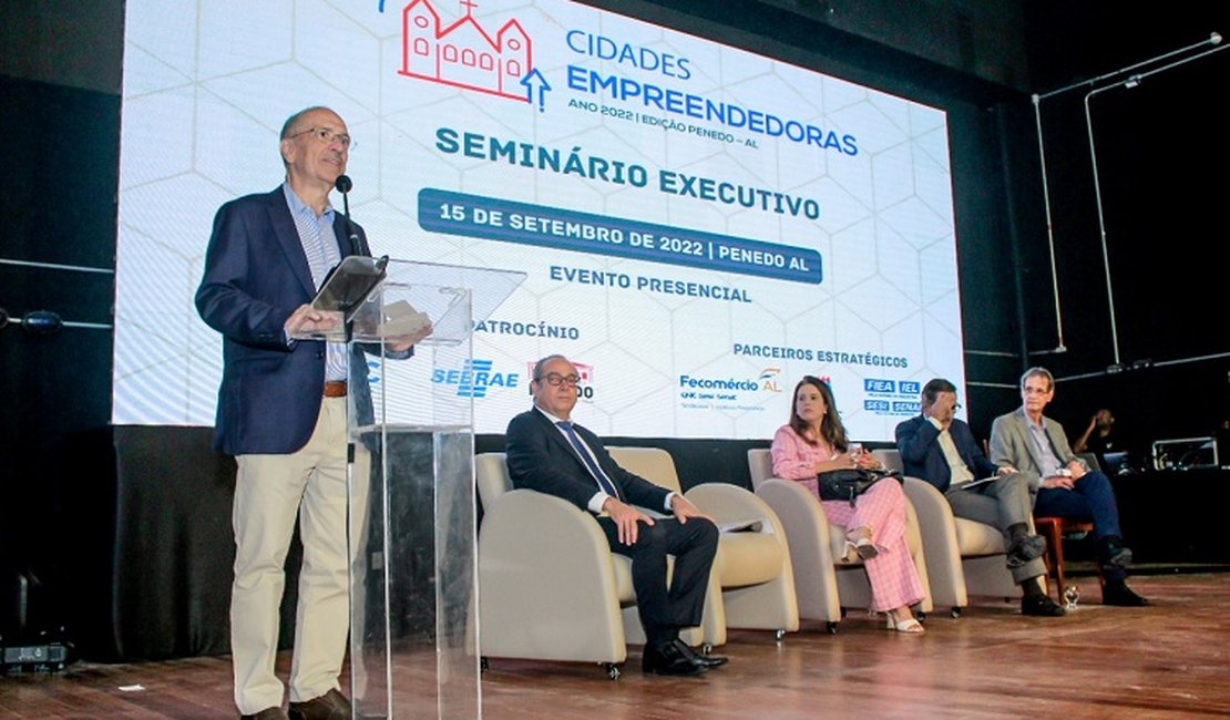 “Turismo em Penedo é um bom negócio para todos”, destaca Prefeito Ronaldo Lopes durante seminário