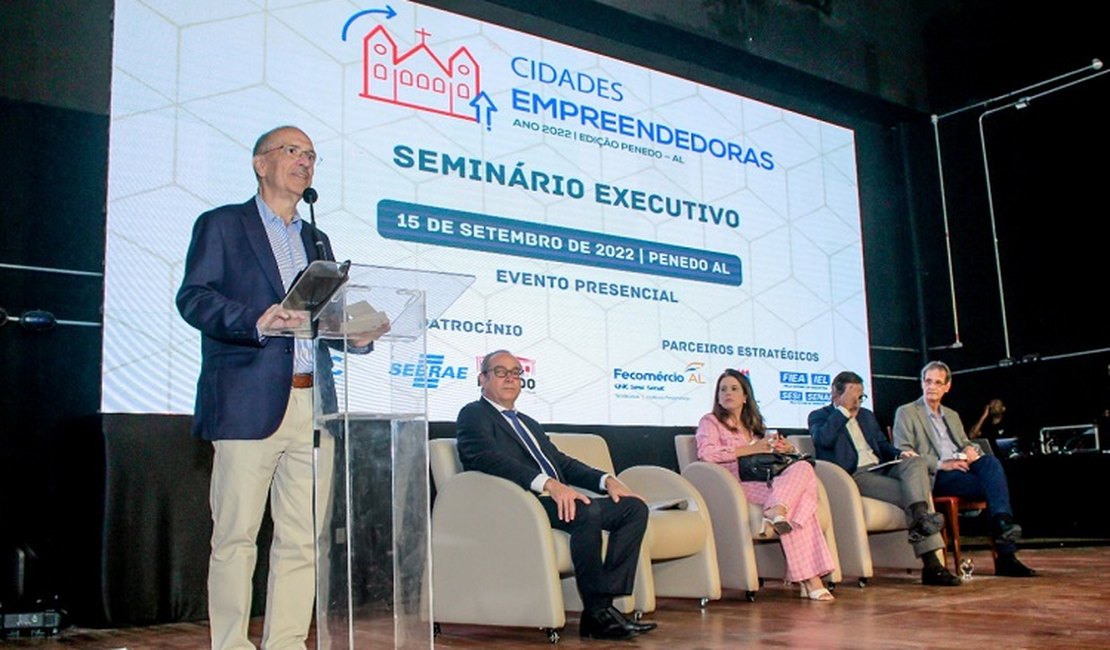 “Turismo em Penedo é um bom negócio para todos”, destaca Prefeito Ronaldo Lopes durante seminário