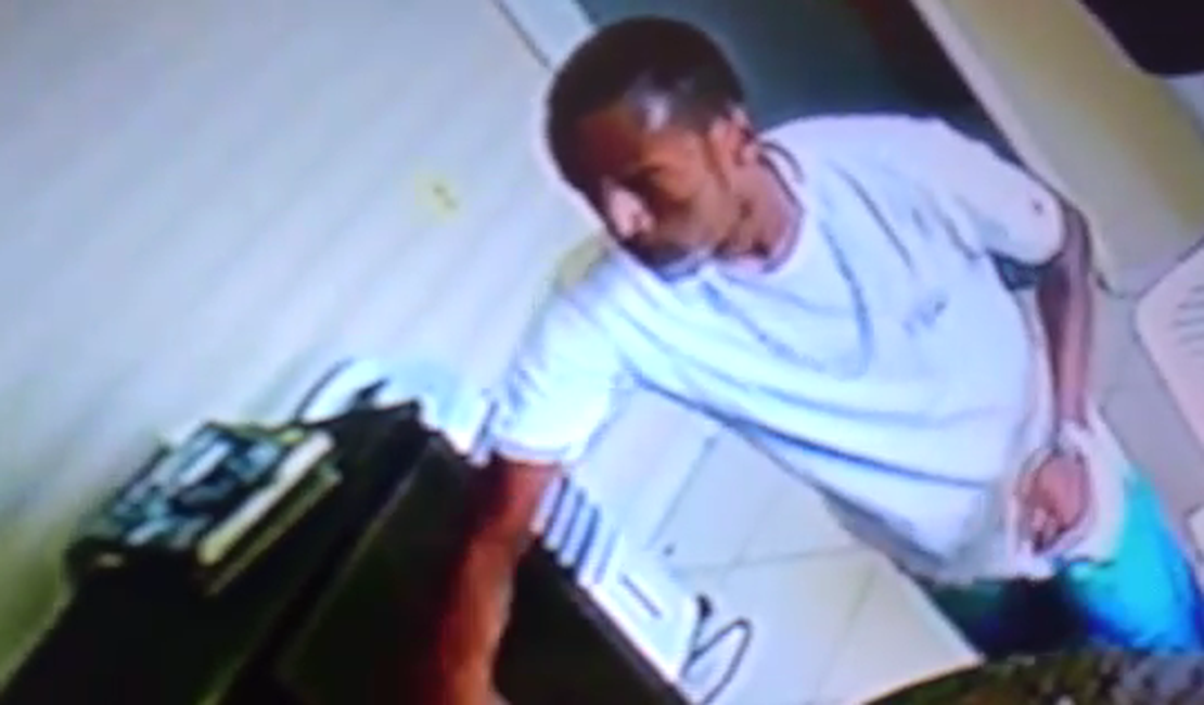 Vídeo mostra ação de assaltantes em loja em Arapiraca; confira