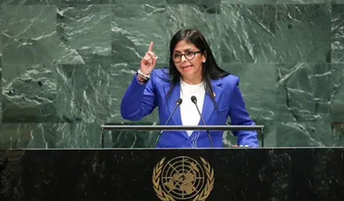Venezuela: Delcy Rodríguez assume presidência interina e se diz triste