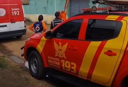 Homem tem possível surto psicótico e passa horas no telhado de residência em Arapiraca