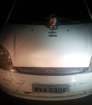 Carro roubado no sábado de Aleluia é recuperado pela polícia, em Arapiraca
