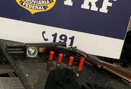 PRF troca tiros com suspeitos e recupera carro adulterado em rodovia alagoana