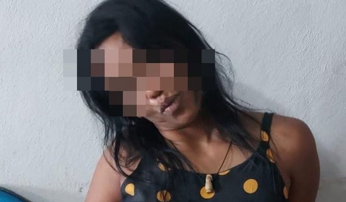 Mulher de 36 anos embriagada é detida pela polícia após desacatar militares durante festa no Sertão