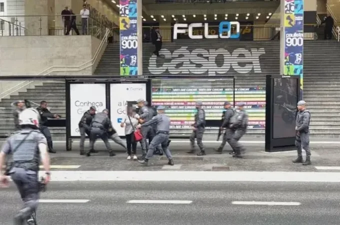 Imagens flagram momento que mulher é libertada de sequestro na Avenida Paulista