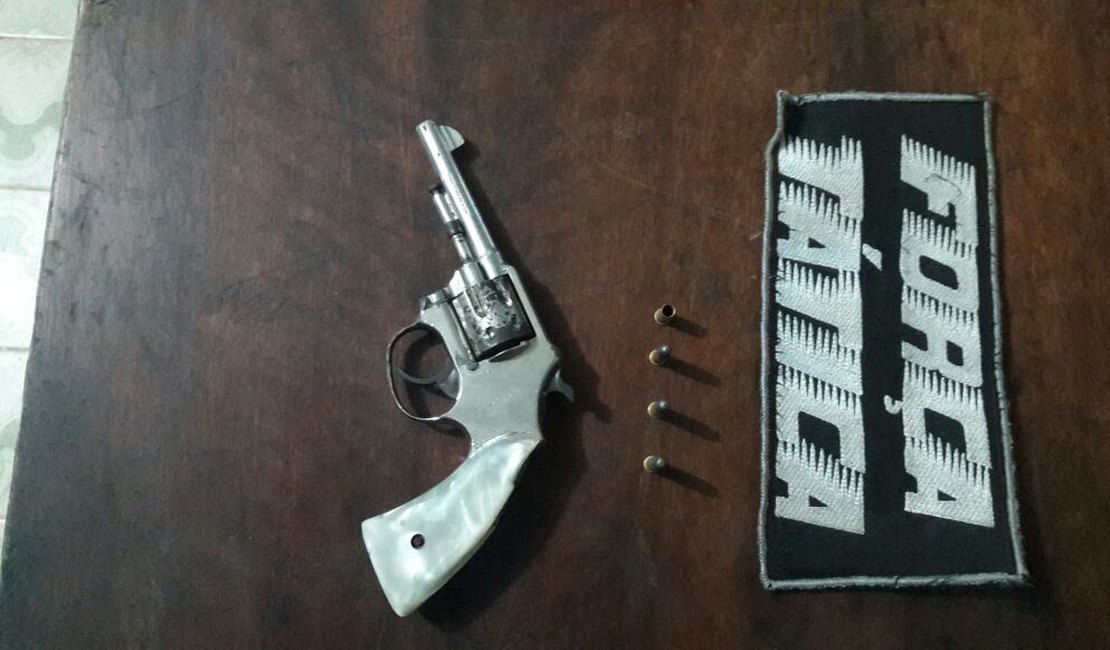 Menor é apreendido com arma de fogo no bairro Planalto, em Arapiraca