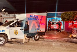 Mulher morre após ser prensada por carro contra parede de residência em Arapiraca