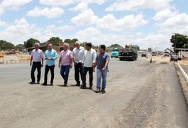 Yale acompanha obras de duplicação da AL-110