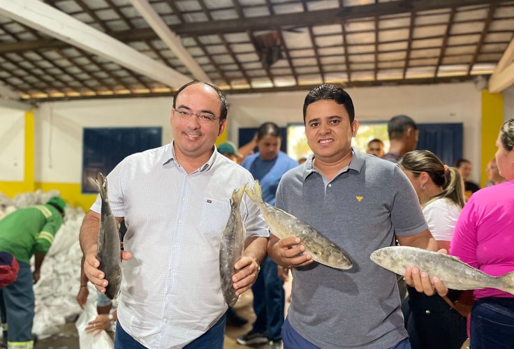 Tradição se Renova: Governo 'Um Novo Tempo' Distribui peixe na Semana Santa em Junqueiro