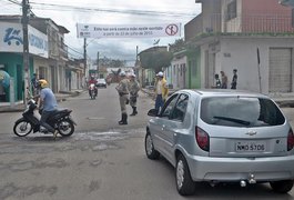 SMTT orienta condutores sobre mudança de fluxo de ruas, em Arapiraca