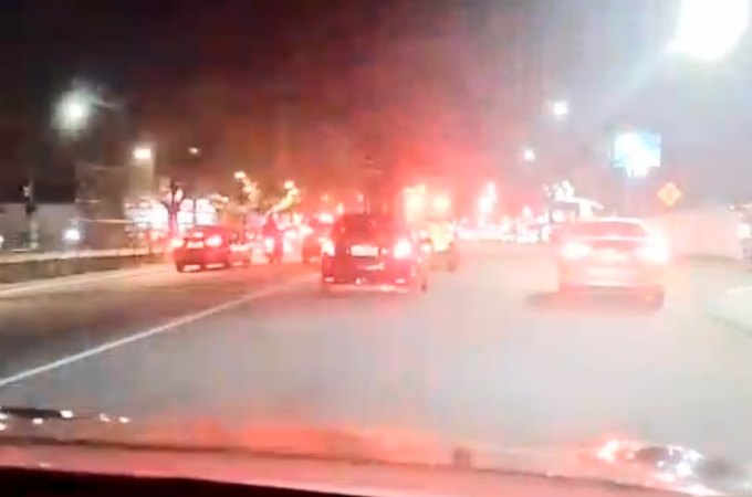 Agentes do DMTT ajudam gestante em trabalho de parto durante deslocamento até maternidade em Maceió