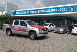 Adolescentes suspeitos de roubo são espancados pela população em Maceió