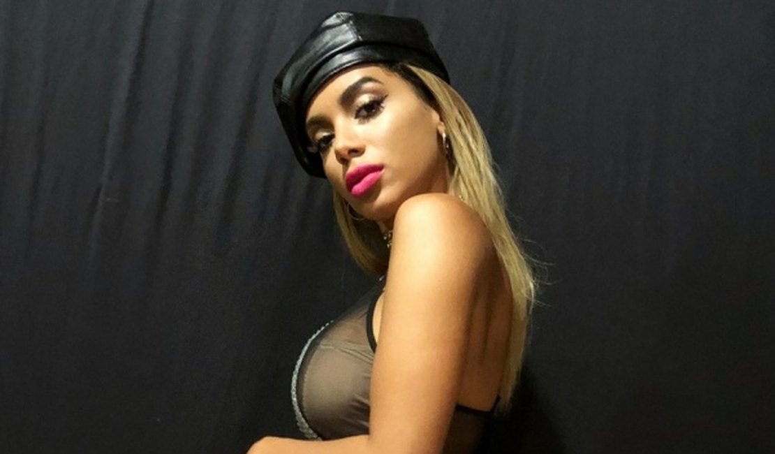 Anitta leva prêmio no iHeartRadio Music Awards 2018