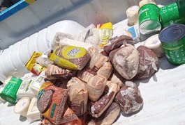 Fiscalização apreende 160kg de alimentos estragados na Ponta Verde