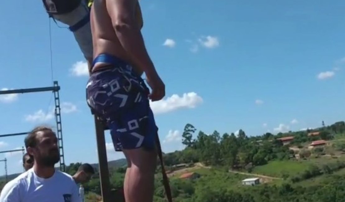 Vídeo. Homem morre após saltar de bungee jump