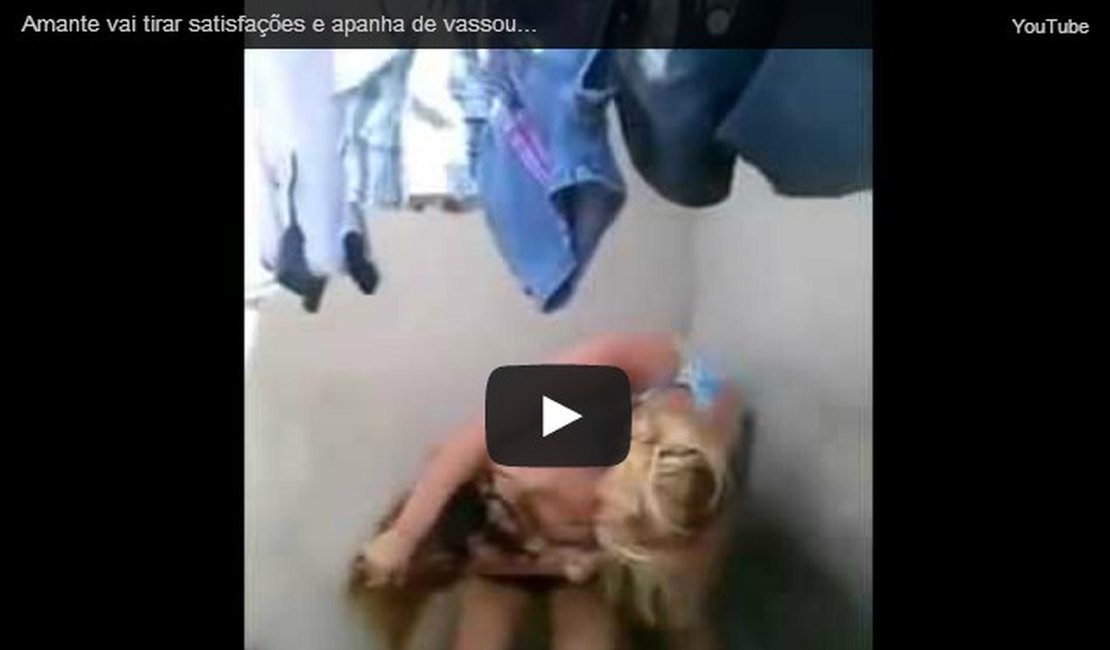 Vídeo - amante vai tirar satisfações com a esposa e apanha de vassoura