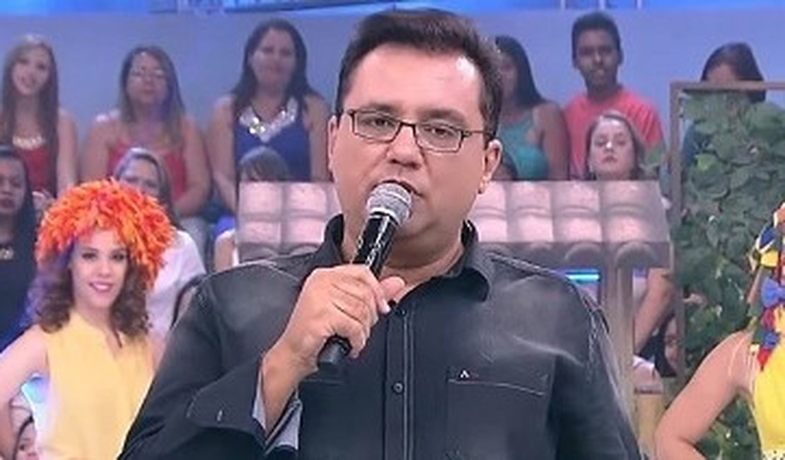 Após críticas à Rede Record, Geraldo Luís está fora do ‘Domingo Show’