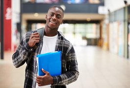 Estudantes com contratos inadimplentes do Fies podem fazer renegociação