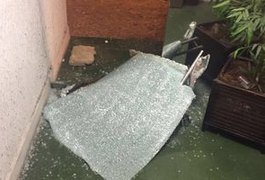 Sede da Federação Alagoana de Futebol é invadida