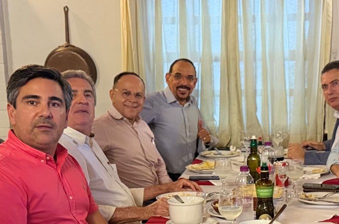 Prefeito Bueno Higino se reúne com ex-deputado Gilvan Barros se reúne e lideranças para discutir cenário político