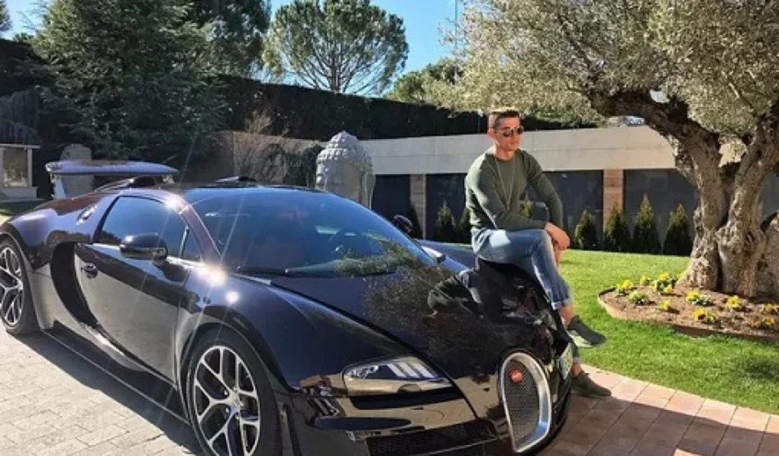 Cristiano Ronaldo já tem mais de R$ 140 milhões em carros de luxo