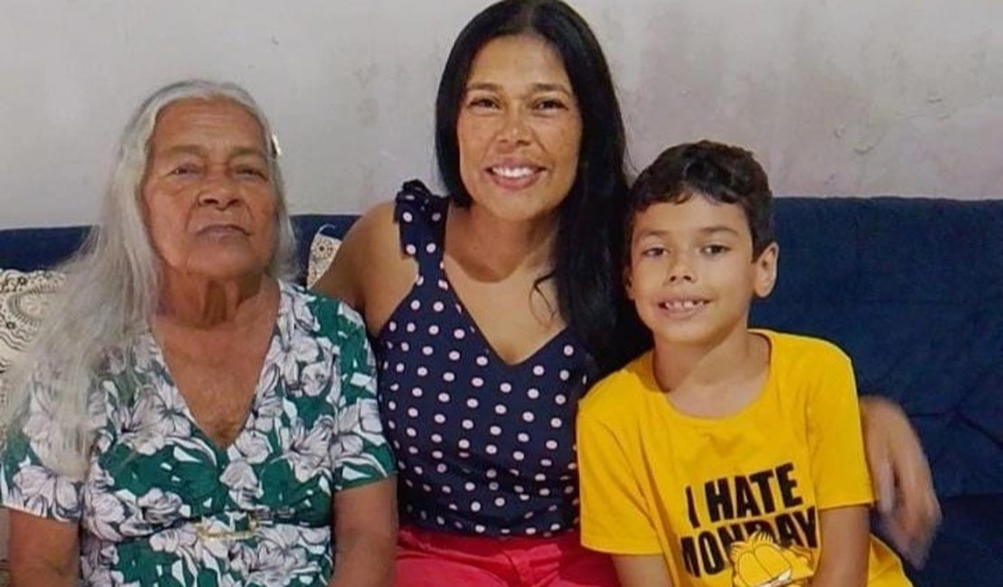Mãe PCD e com filho autista emociona ao relatar rotina de superação e amor em Arapiraca