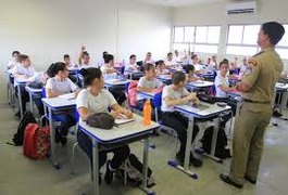 Pais de estudantes reclamam de tempo de prova para ingressar na Escola Tiradentes