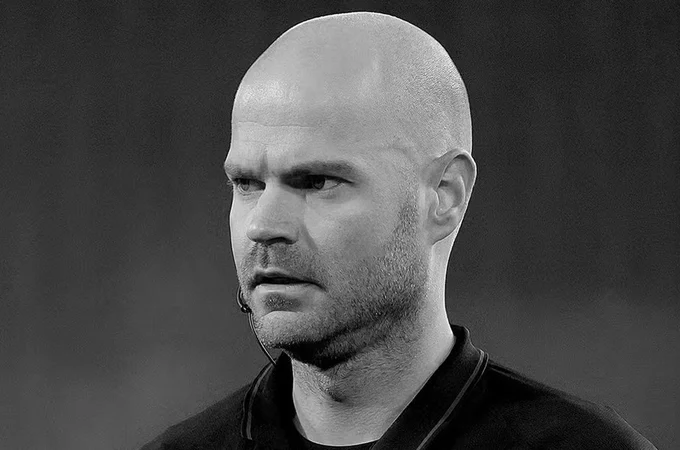 Morre árbitro holandês que foi retirado da lista da Copa do Mundo