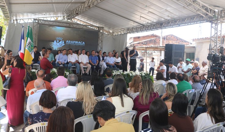Luciano Barbosa entrega nova e moderna Unidade Básica de Saúde em Arapiraca; assista