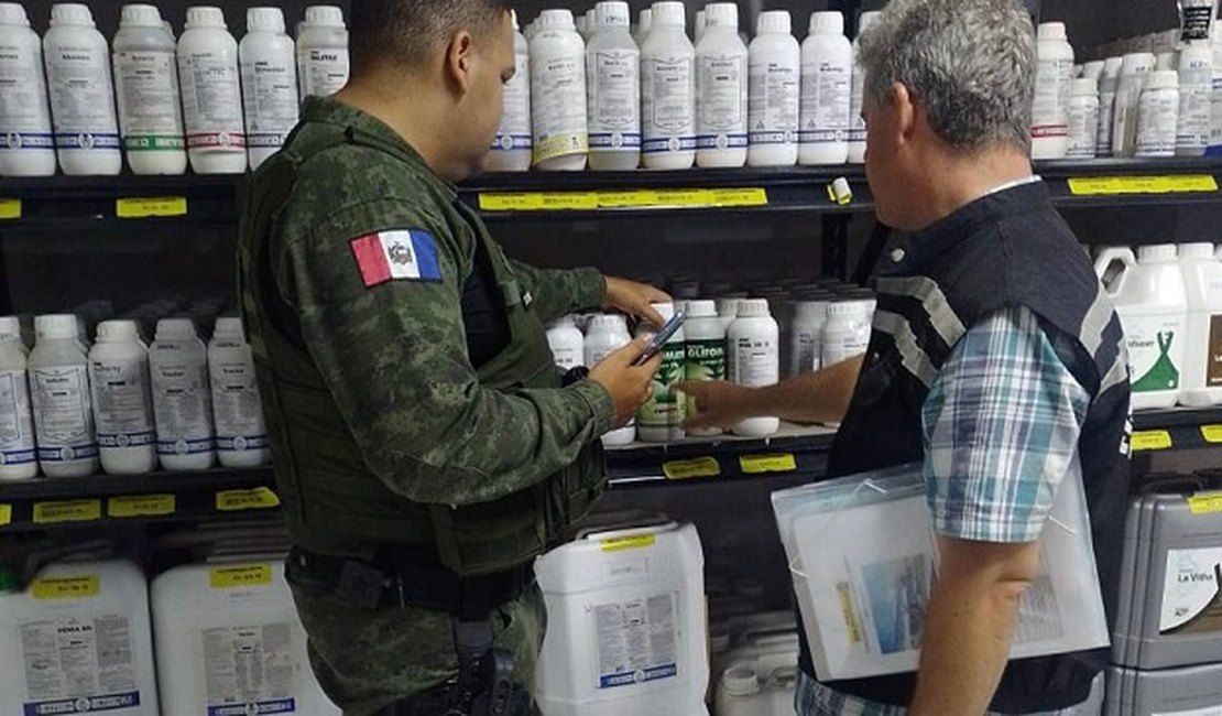 FPI fiscaliza venda de agrotóxicos sem receituários agronômicos em Delmiro Gouveia