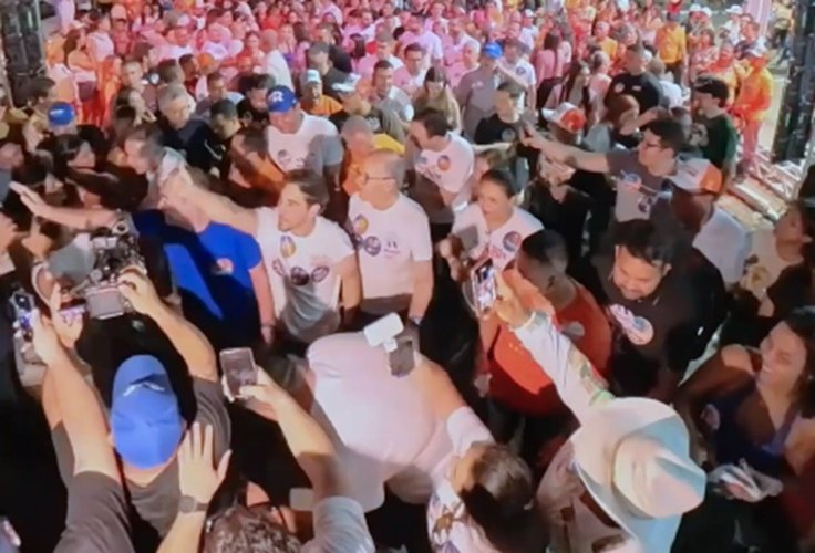 Evento de Guilherme Lopes reúne mais de 10 mil pessoas em Penedo