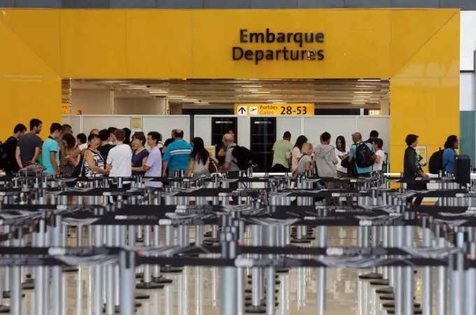 Jovem faz trote sobre explosivo no aeroporto de Guarulhos e GATE é acionado