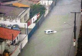 Chuva provoca deslizamento de barreiras e causa transtornos em Maceió