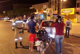 Operação Lei Seca flagra 16 pessoas dirigindo sem habilitação em Arapiraca