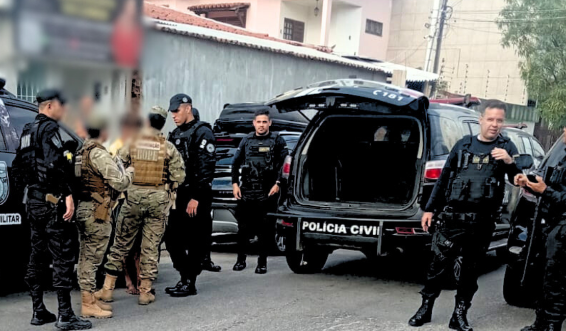 Homem invade loja, tenta fugir pelos telhados e é contido pela polícia em Maceió
