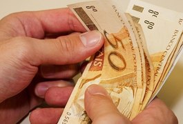 Proposta orçamentária prevê salário mínimo de R$ 788,06 para 2015