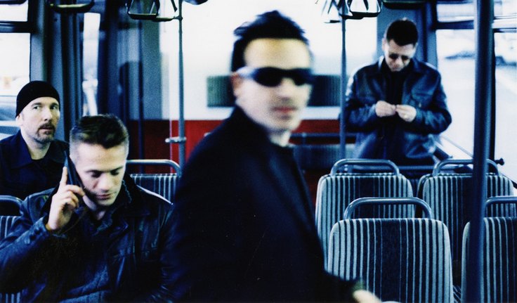 U2 lança versão acústica de Stuck In A Moment You Can’t Get Out Of