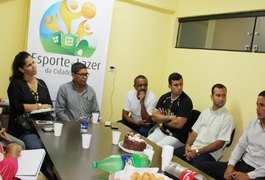 Delegado regional de Arapiraca apresenta projeto social para secretários municipais