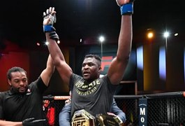 Ngannou nocauteia Miocic e se torna o novo campeão dos pesados do UFC