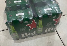 Homem é preso após entrar em supermercado para furtar garrafas de Heineken