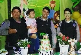 Militares prestigiam aniversário de criança de 5 anos em Boca da Mata