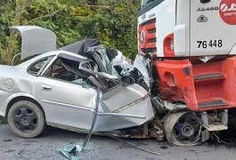 Seis pessoas da mesma família, sendo quatro crianças, morrem em acidente na BR 101