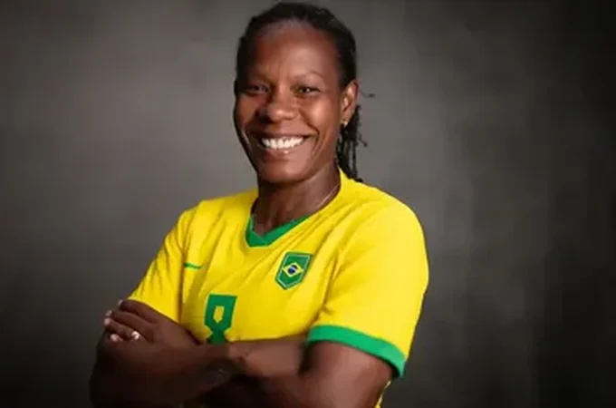 Formiga assume diretoria dedicada ao futebol feminino no Ministério do Esporte